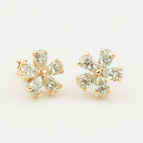 18k Yellow Gold 0.87ctw Diamond Flower Stud Earrings