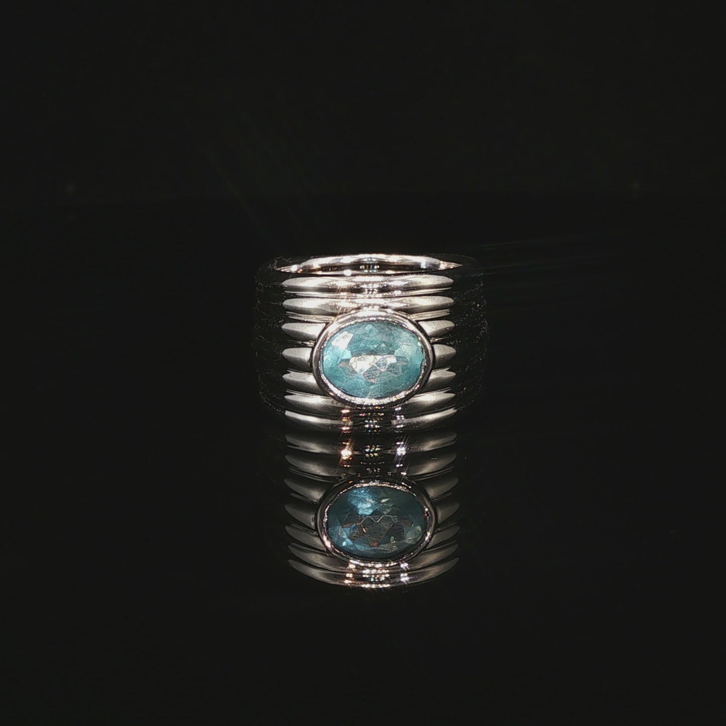 House of Kimball's 14k Madagascar Apatite Cigar Band